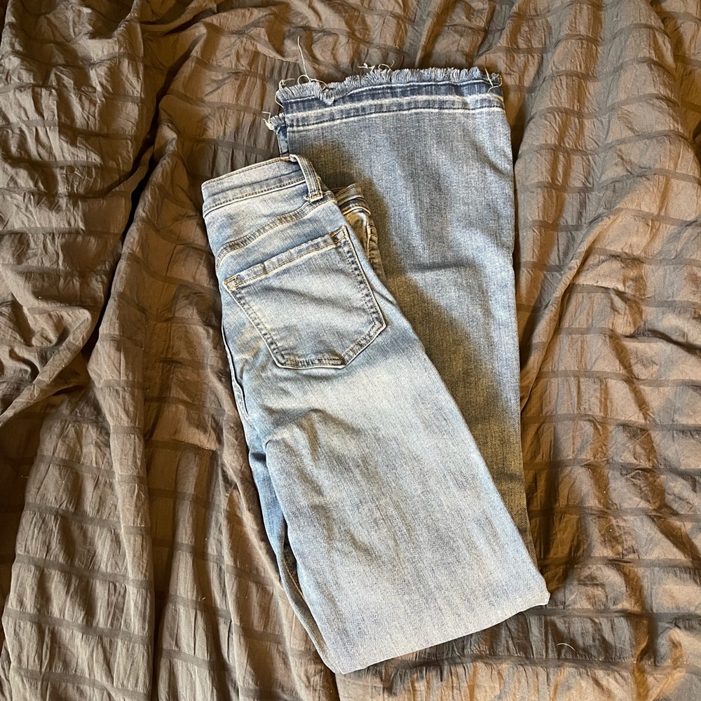 Sneak peek jeans